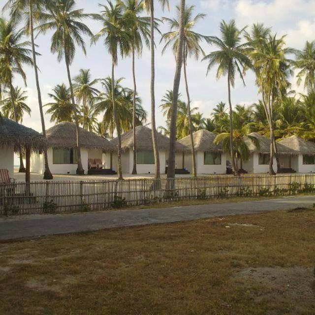 Flyzone Seashell Cottages Only For Indian Nationals With Valid Entry Permit Agatti ภายนอก รูปภาพ